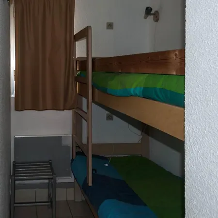 Apartment T2 4 Pers. Avec Balcon, Clim, Parking, A 10m De La Du Lavandou - Fr-1-803-66 Le Lavandou